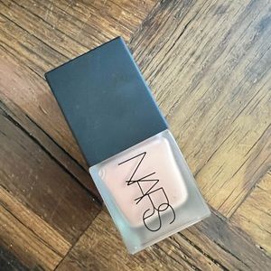 Nars liquid blush in Sex Appeal - soft peach